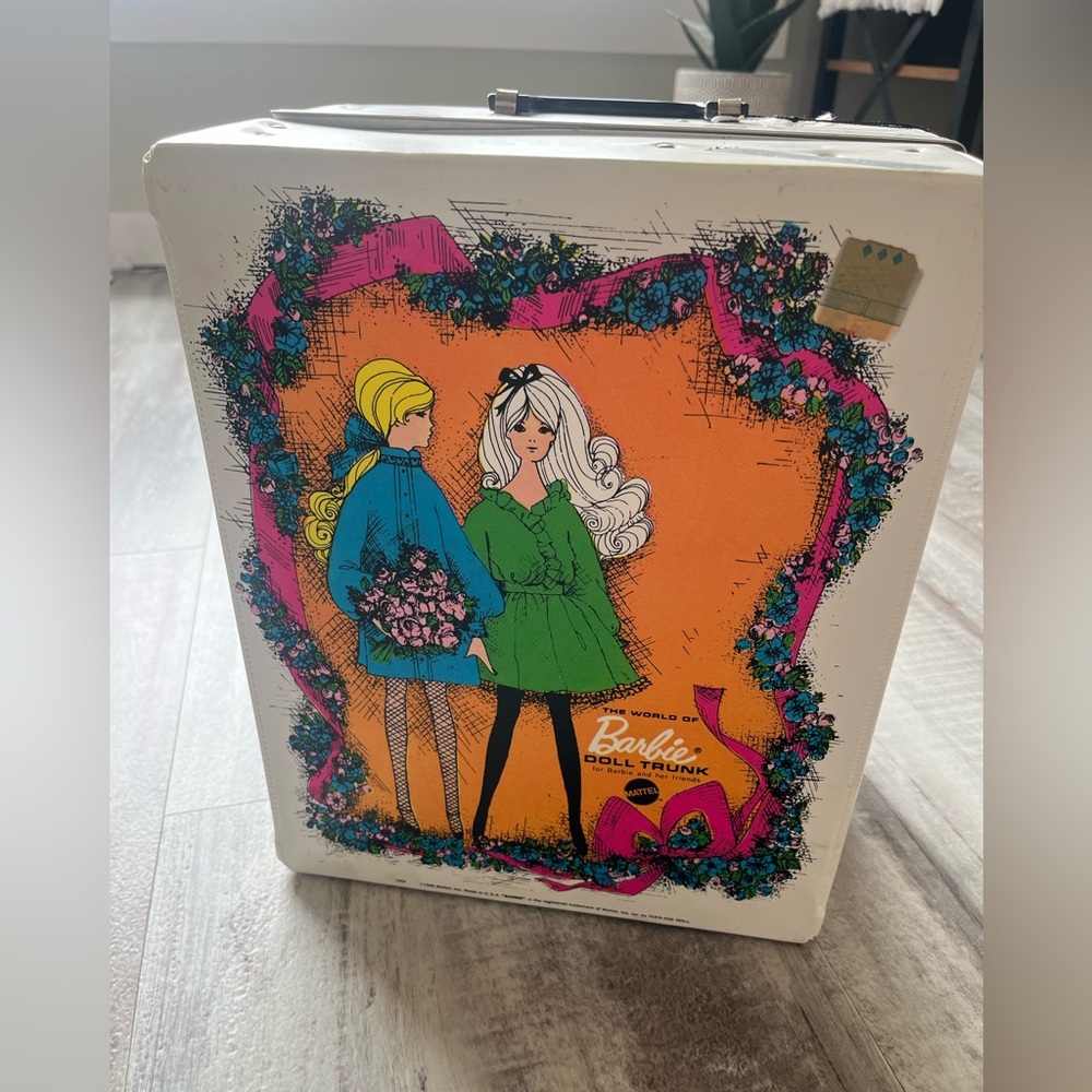 1968 Mattel Barbie Doll Trunk White Carrying Case The World of Barbie